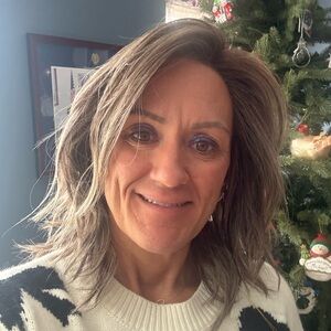 BelleTress Chicago in Buttered Toast R Wig